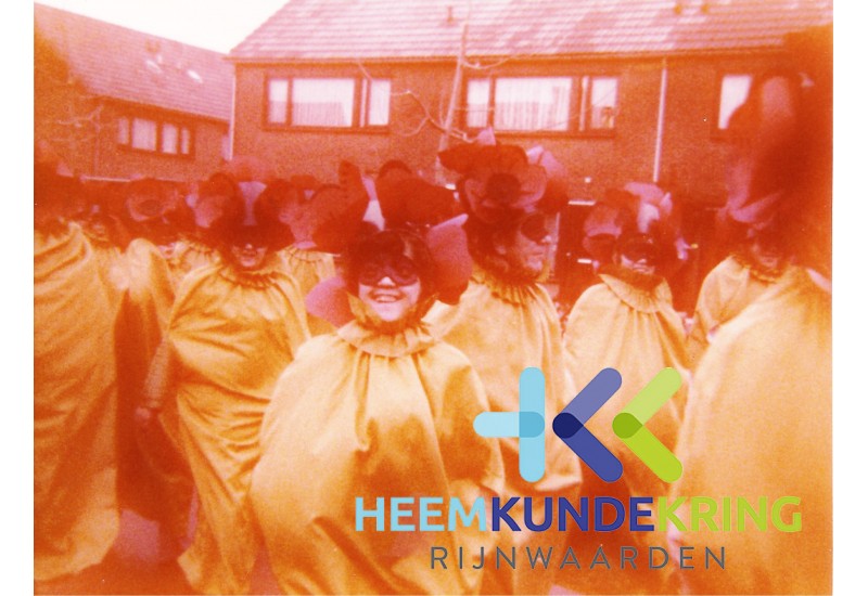 Carnaval 1977 Klaproosstraat 1ste prijs Klaprozen Coll. Lamers-Hendriks (1)